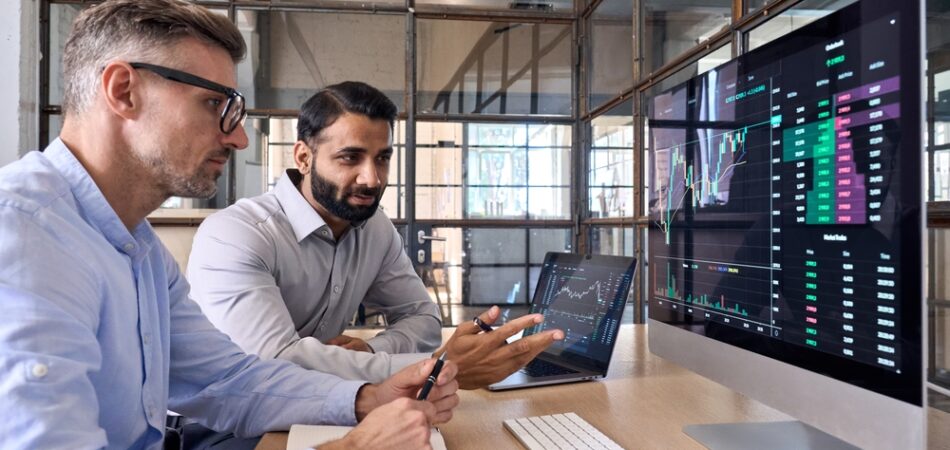 Two,diverse,crypto,traders,brokers,stock,exchange,market,investors,discussing